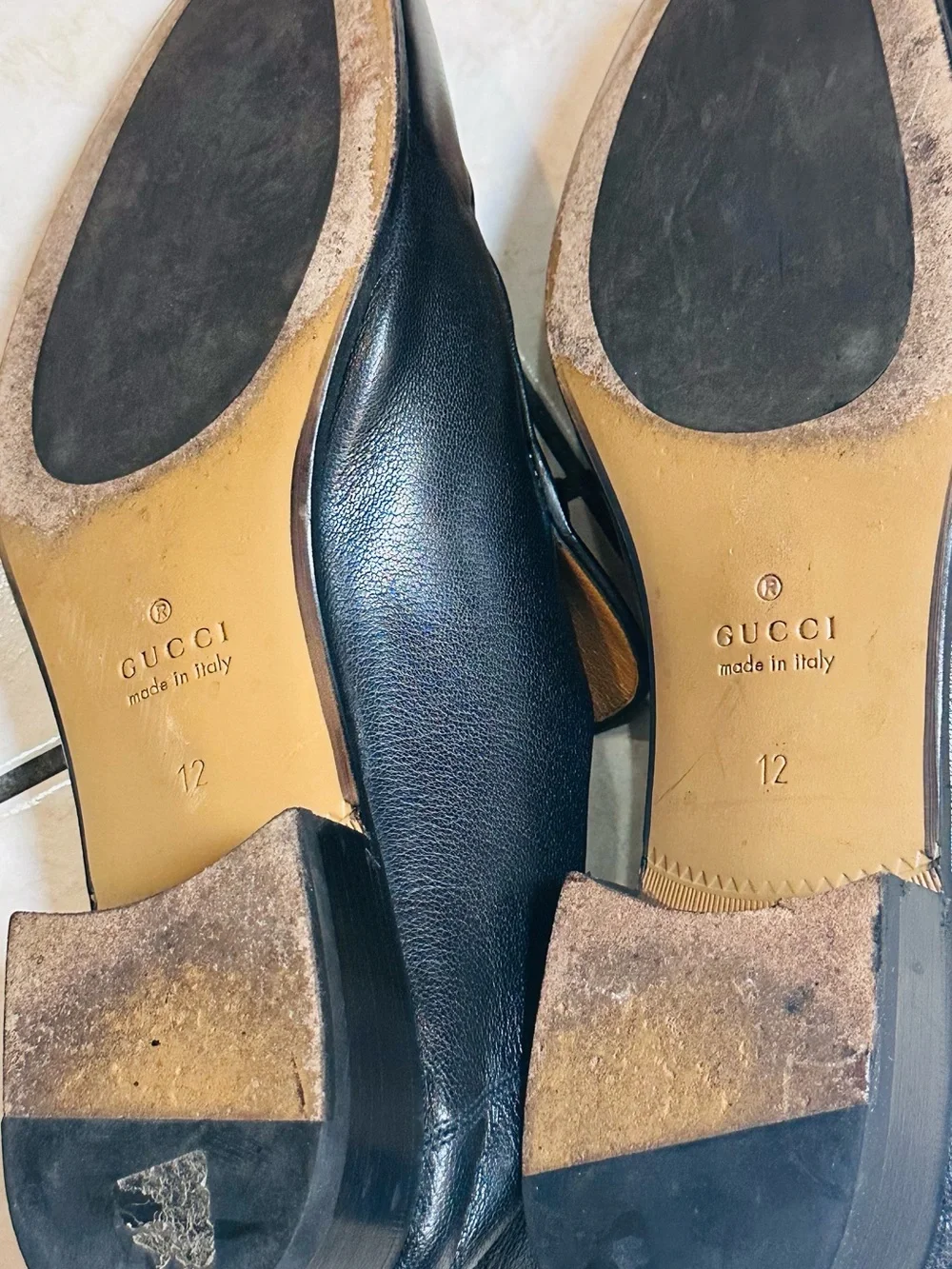 Gucci Black Leather Horsebit Slip-On Loafers